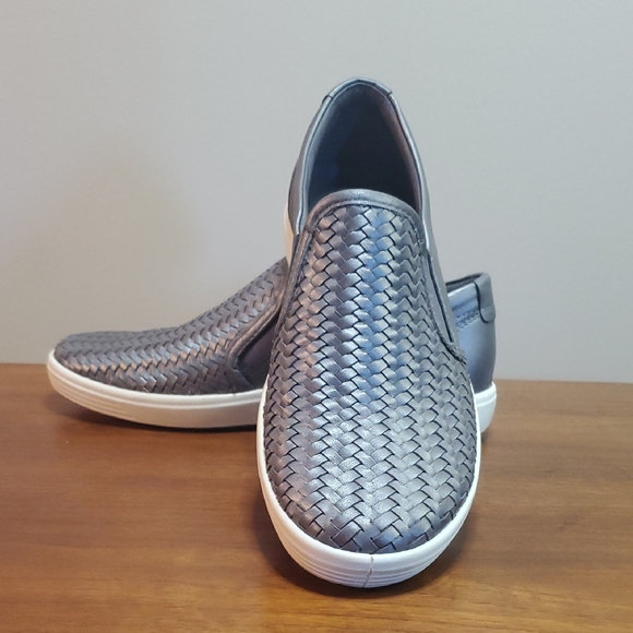 Ecco Shoes - Women's Ecco Slip On Woven Loafer Sneaker 38